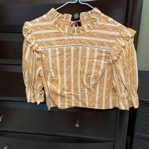 Cute blouse perfect for work or play